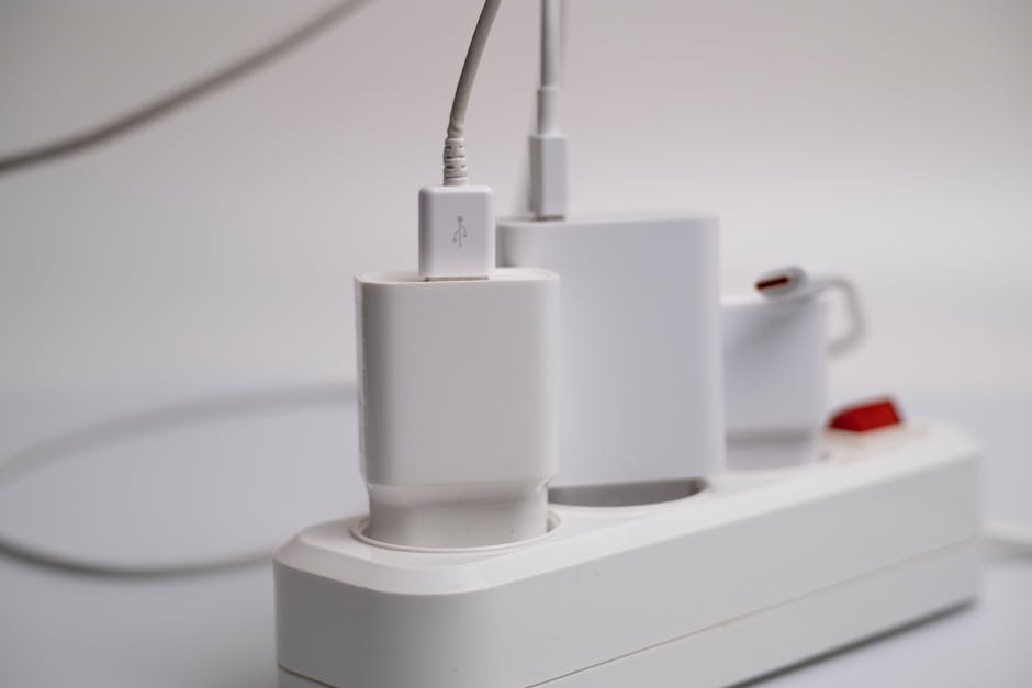 organizar los cables en la oficina de forma práctica