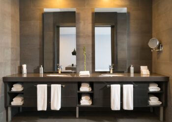 Trucos Prácticos para Tener tus Toallas Organizadas sin Esfuerzo